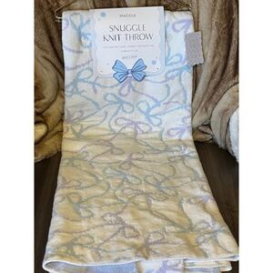 Envogue purple and blue bow throw blanket